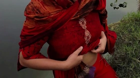 I found Her Riverside and take advantage of being Alone