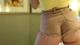 Yanks Cutie Jamie Marleigh Masturbating