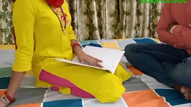 टीचर ने छात्रों से जबरदस्ती से चुदवा लिया